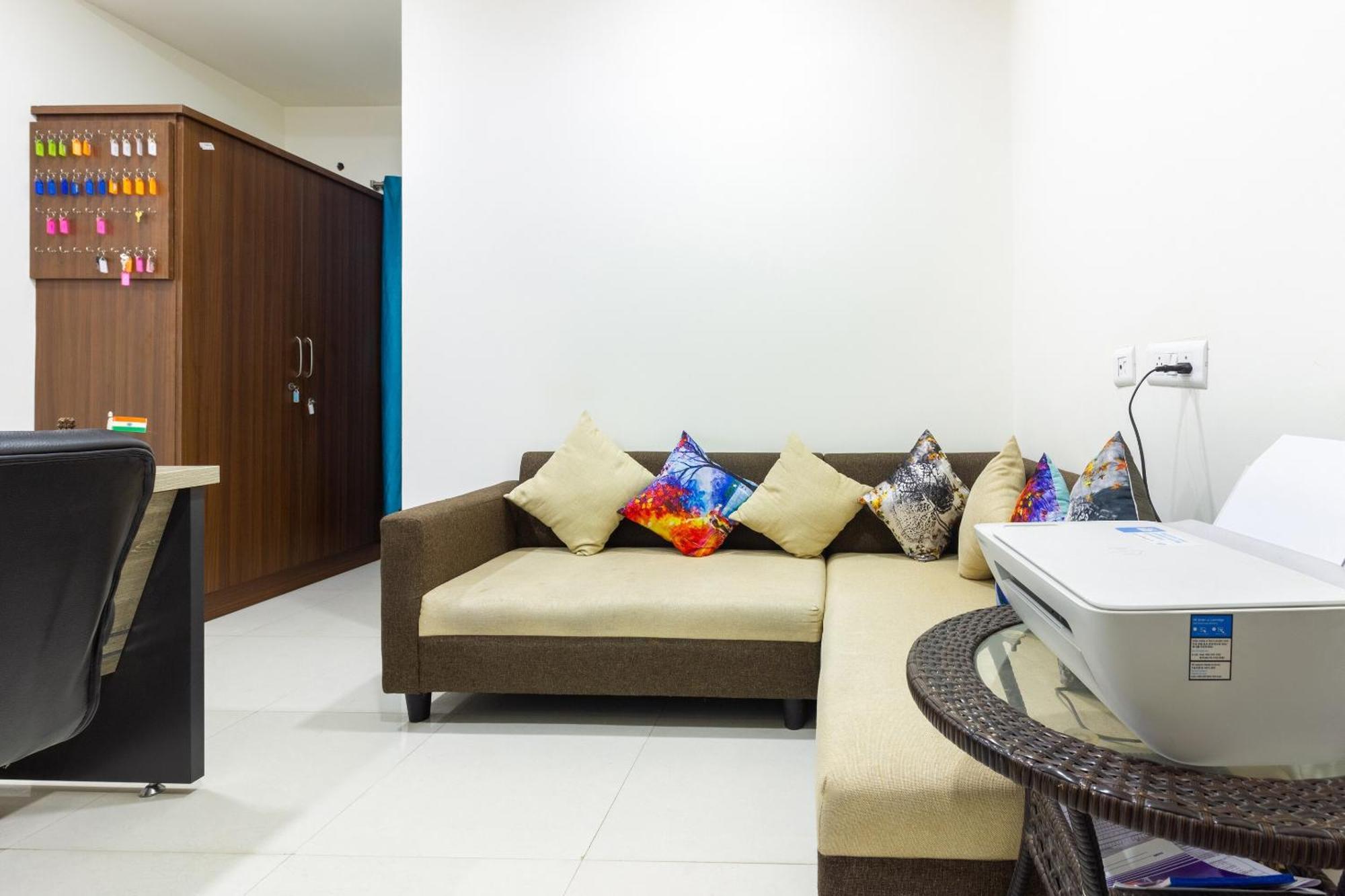 Super Hotel O Qualia Inn Kondapur Near Botanical Garden Hyderabad Exterior foto